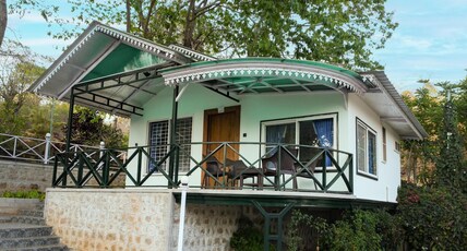 MGM Whispering Winds Yelagiri Room Type - Cottage - 2 King Bed - Pool view - Sitout