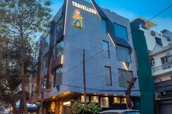 Travellers Hotel
