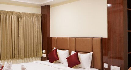 Fortune Residency Room Type - Deluxe Room
