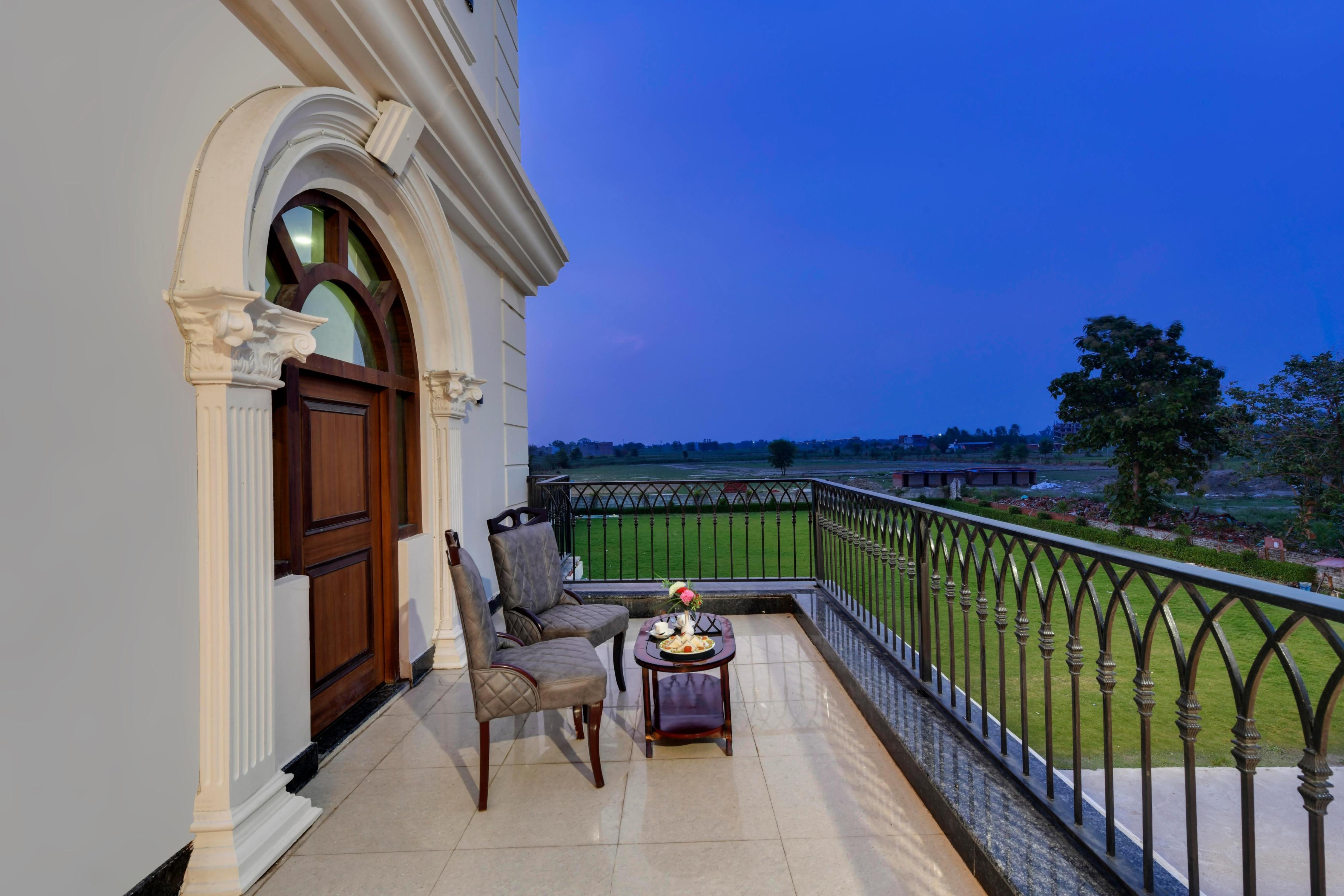 Click Hotel Narayana - Tap to explore photos