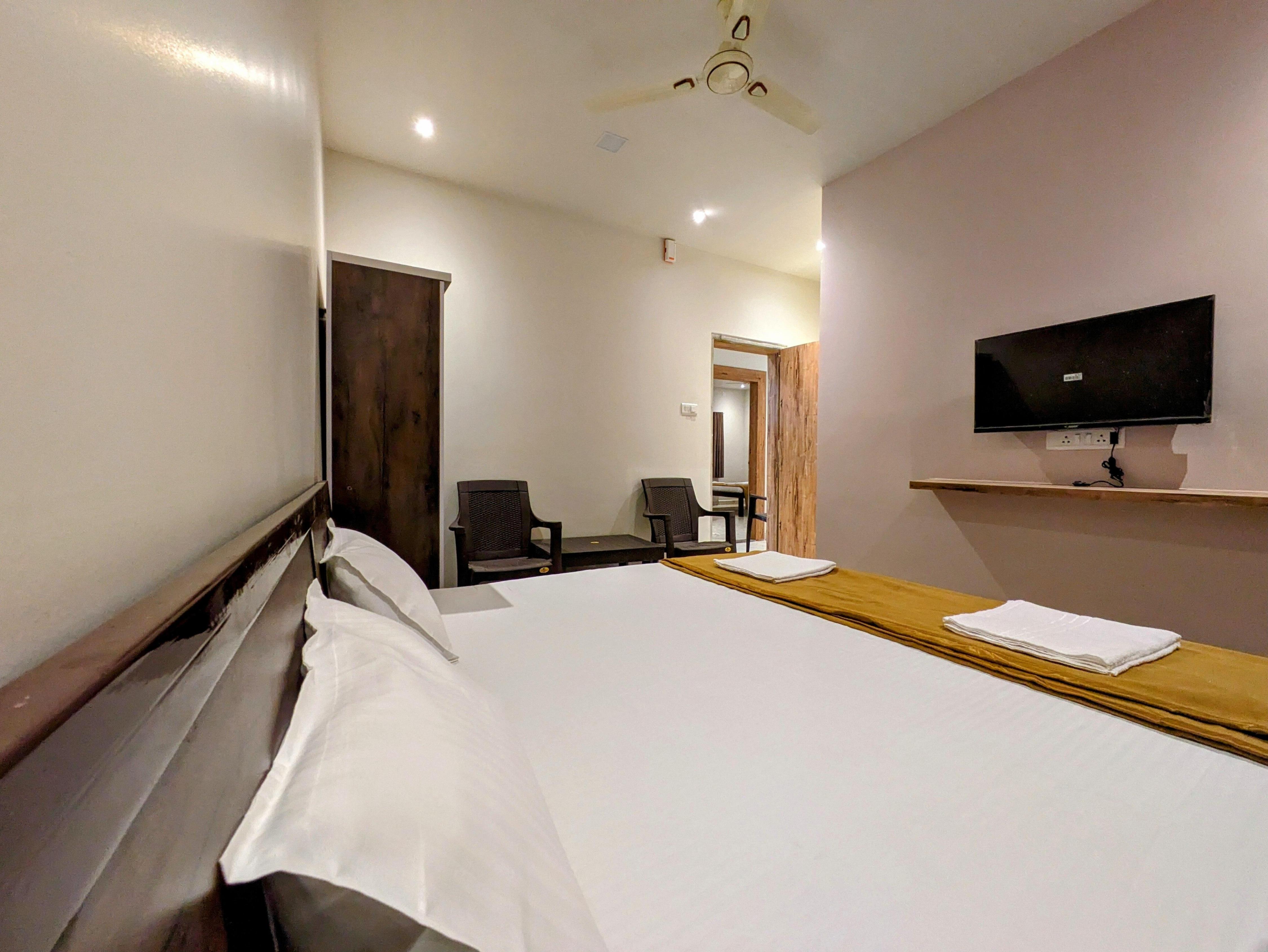 Hotel Madhusudan Executive - Tap to explore photos