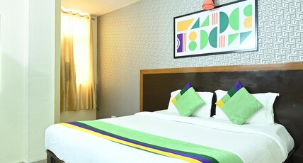 Treebo Green View, Noida Room Type - Deluxe Room