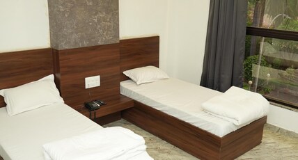 Madhuban Garden and Resort Room Type - Executive Twin bed