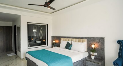 Silver Spring Resort Room Type - Deluxe Room with Bathtub