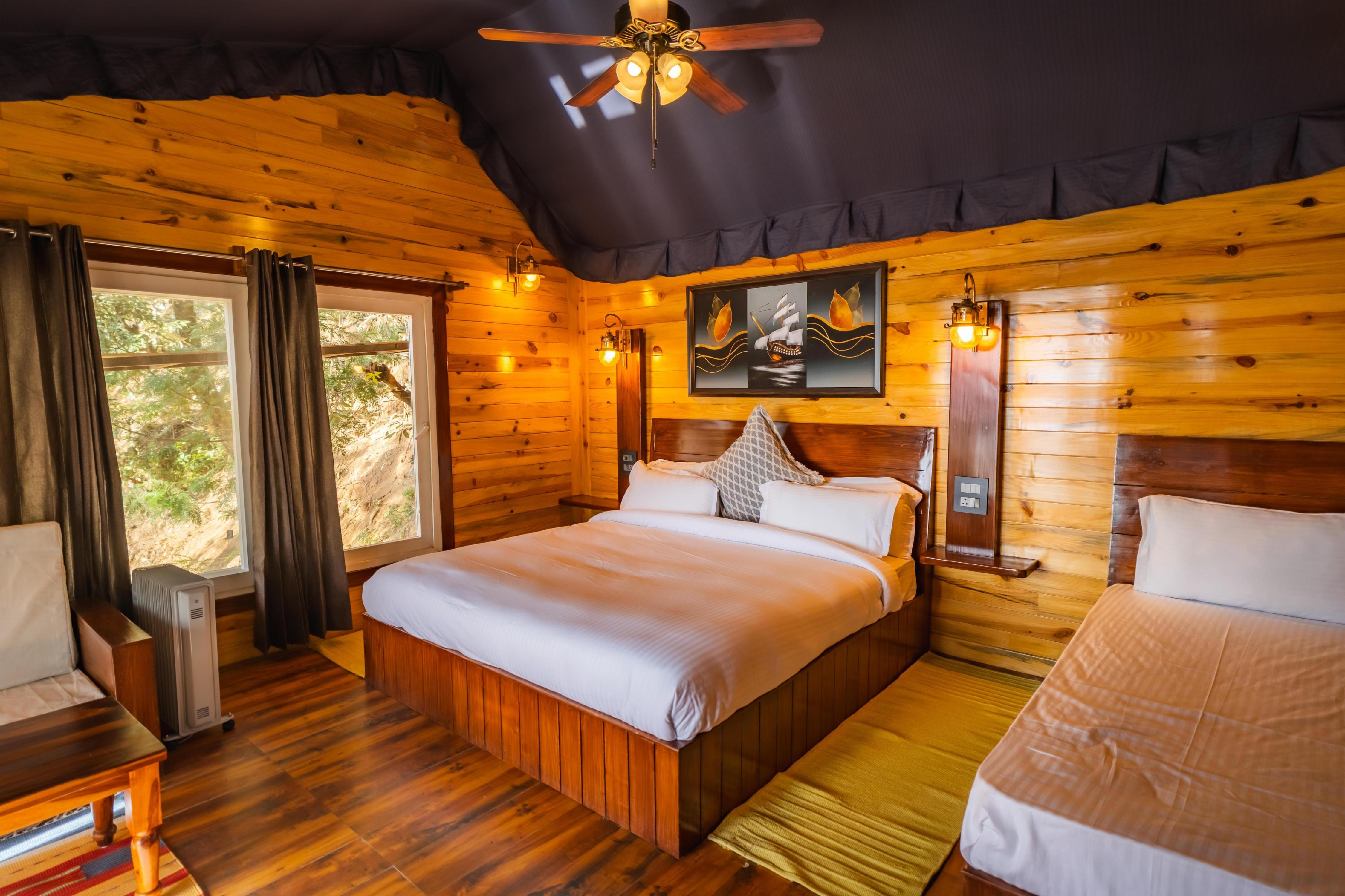 Skydrift - A 3 Bed Barbet Treehouse, Mussoorie - Tap to explore photos