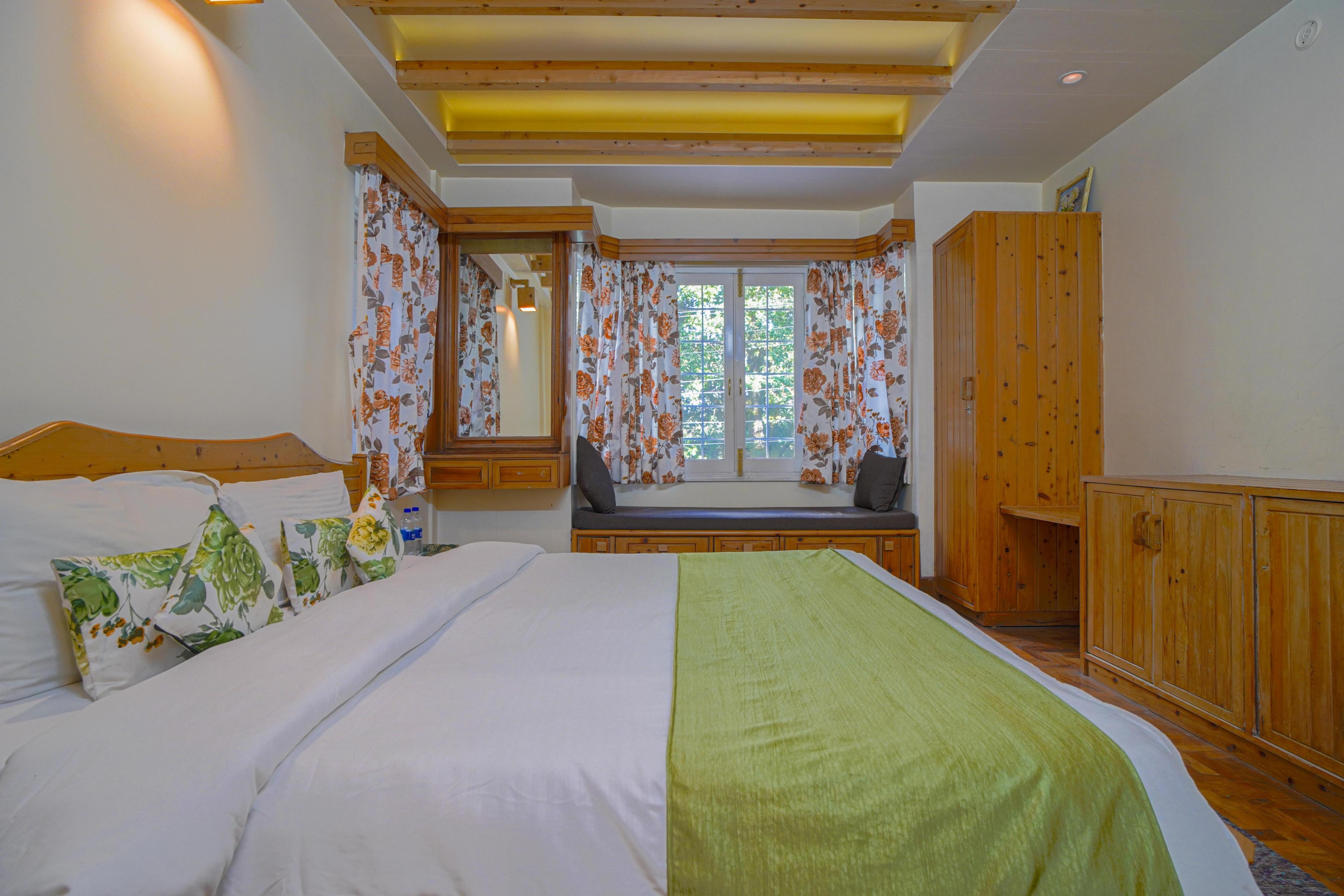 Vimoksha - 3BHK Villa by Nainital Lake - Tap to explore photos