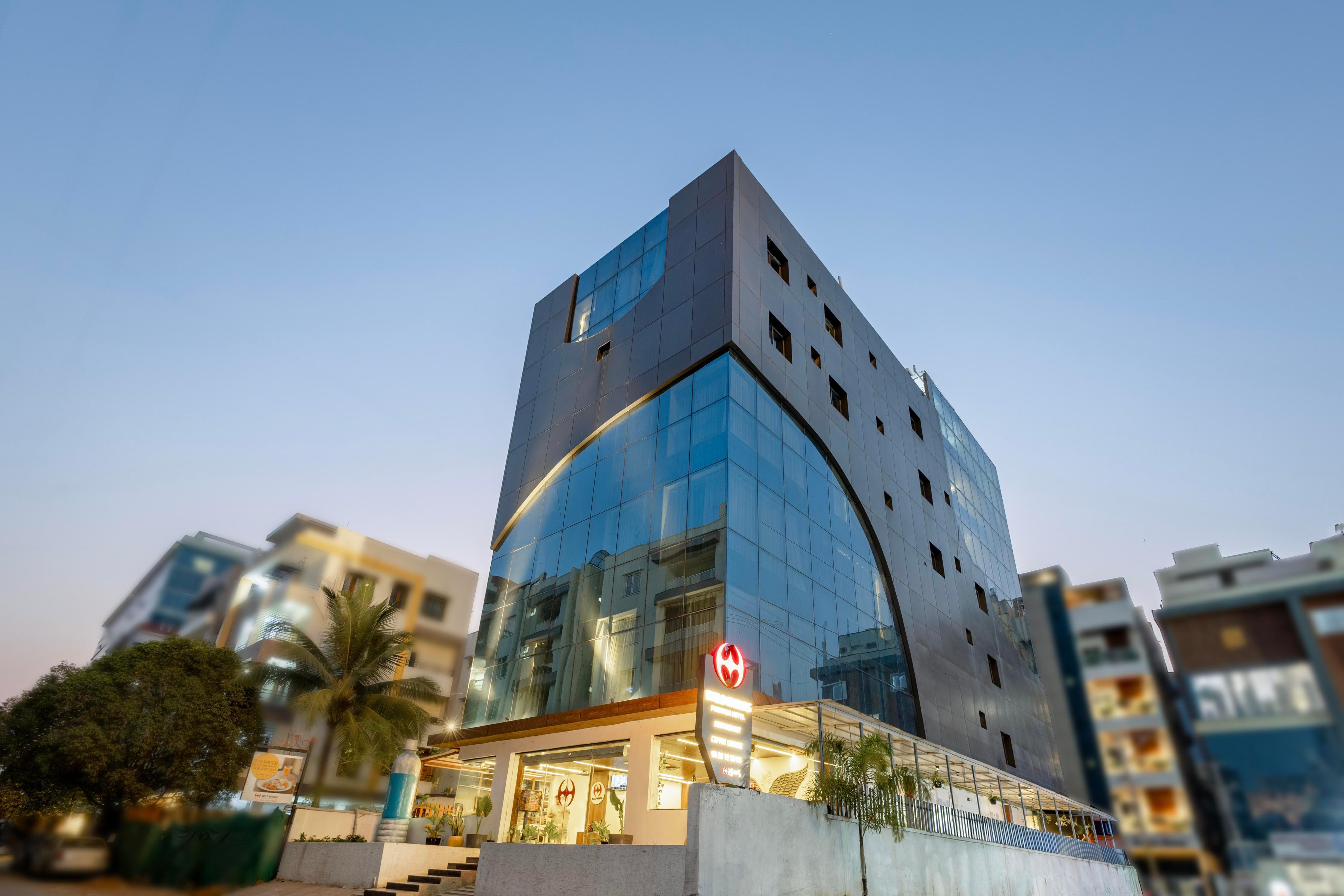 Wild wings premium hotel Gachibowli