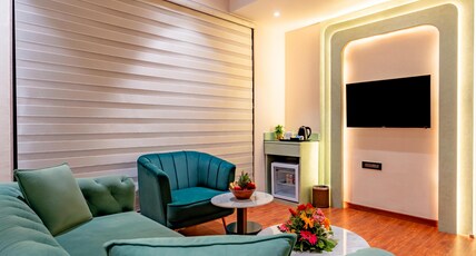 SCARLET Room Type - Play Suite
