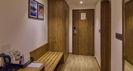 Grand Continent Hebbal A Sarovar Portico Affiliate Hotel Room Type - Premium room - 1 Double Bed