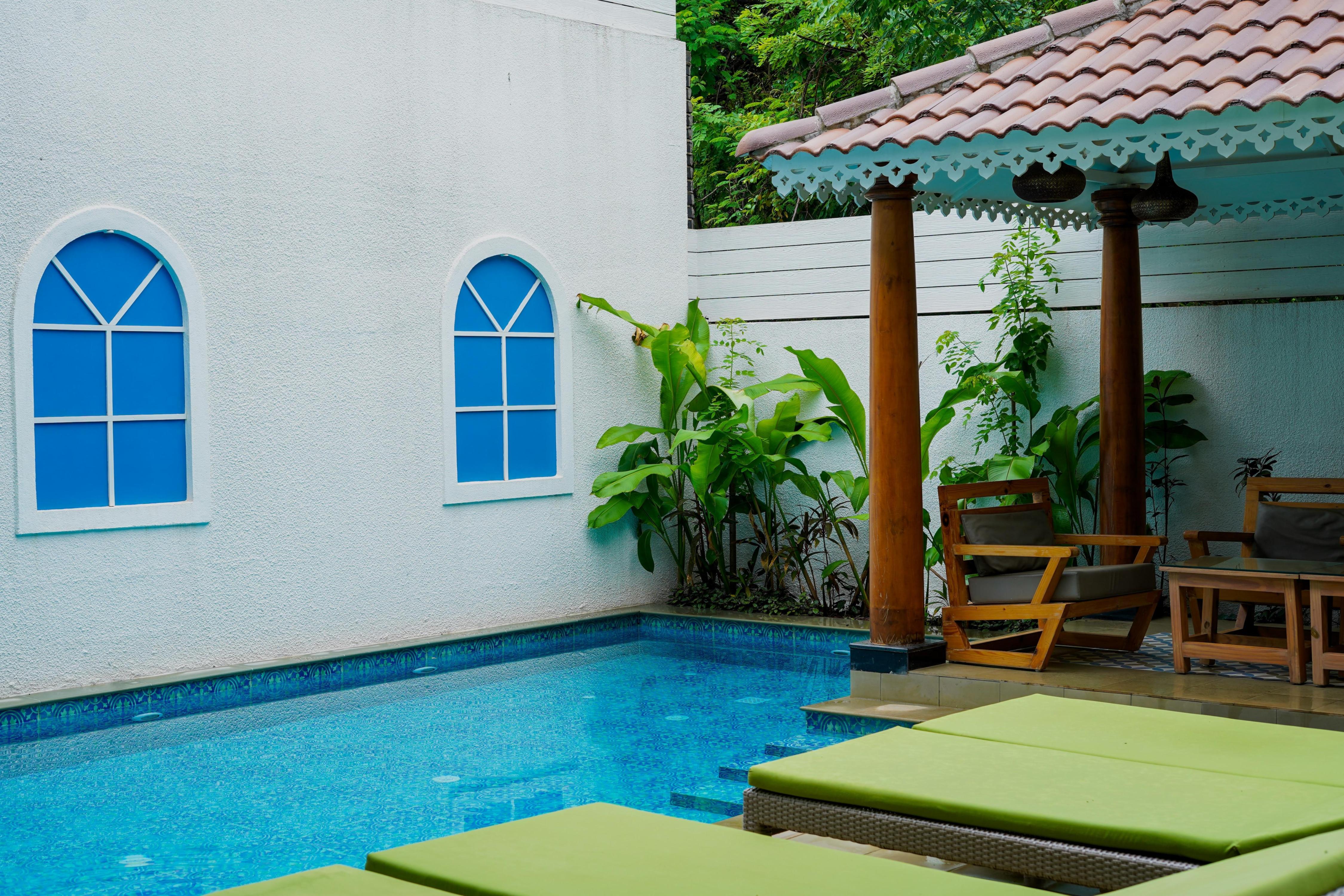 Private Paradise Luxurious 4BHK Villa with Exclusive Pool By Elilux - Tap to explore photos