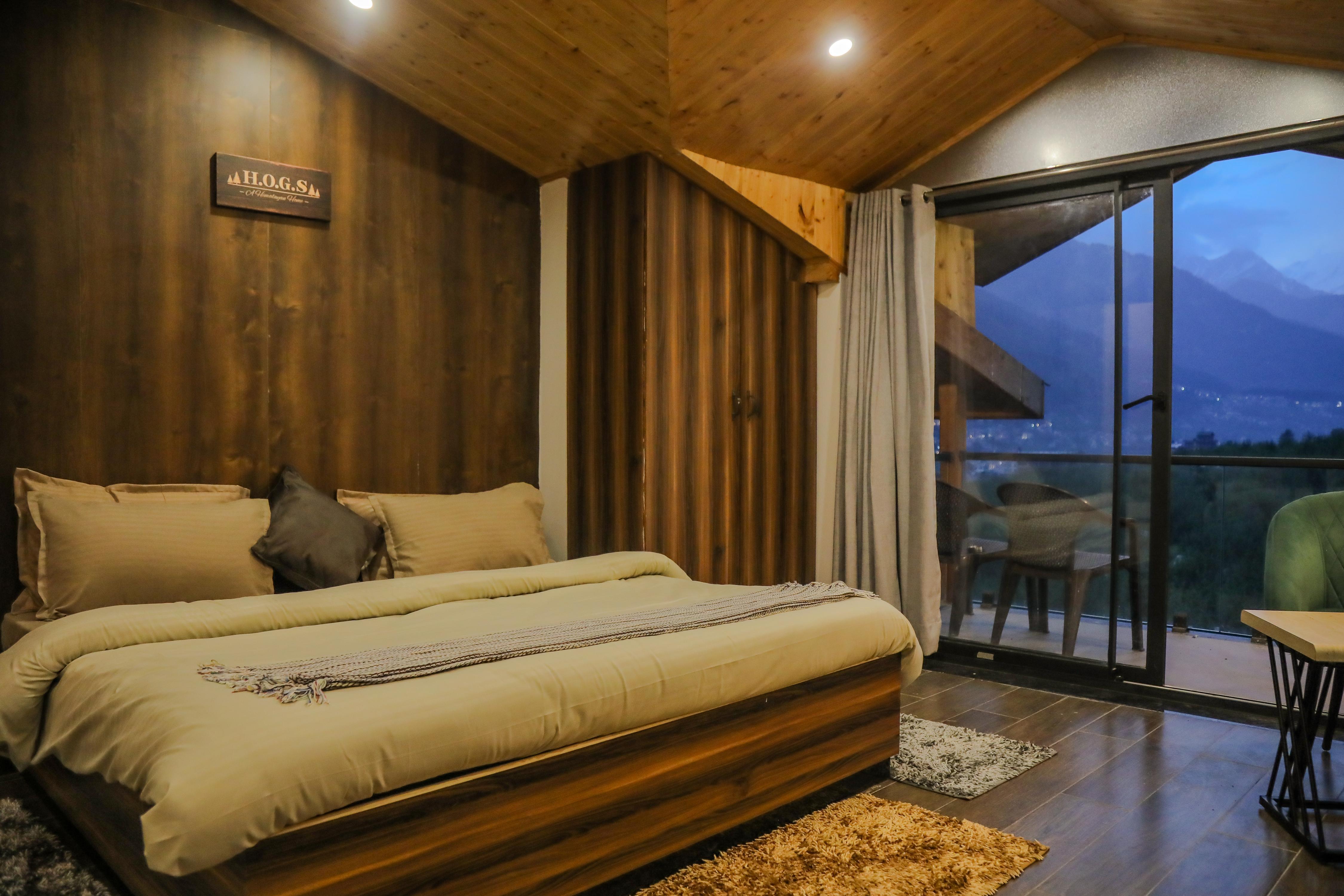 HOGS Panorama - Manali - Tap to explore photos