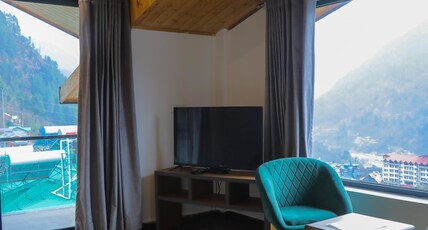 HOGS Panorama - Manali Room Type - HOGS Premium with Balcony HOGS Panorama - Manali Room Type - HOGS Premium with Balcony