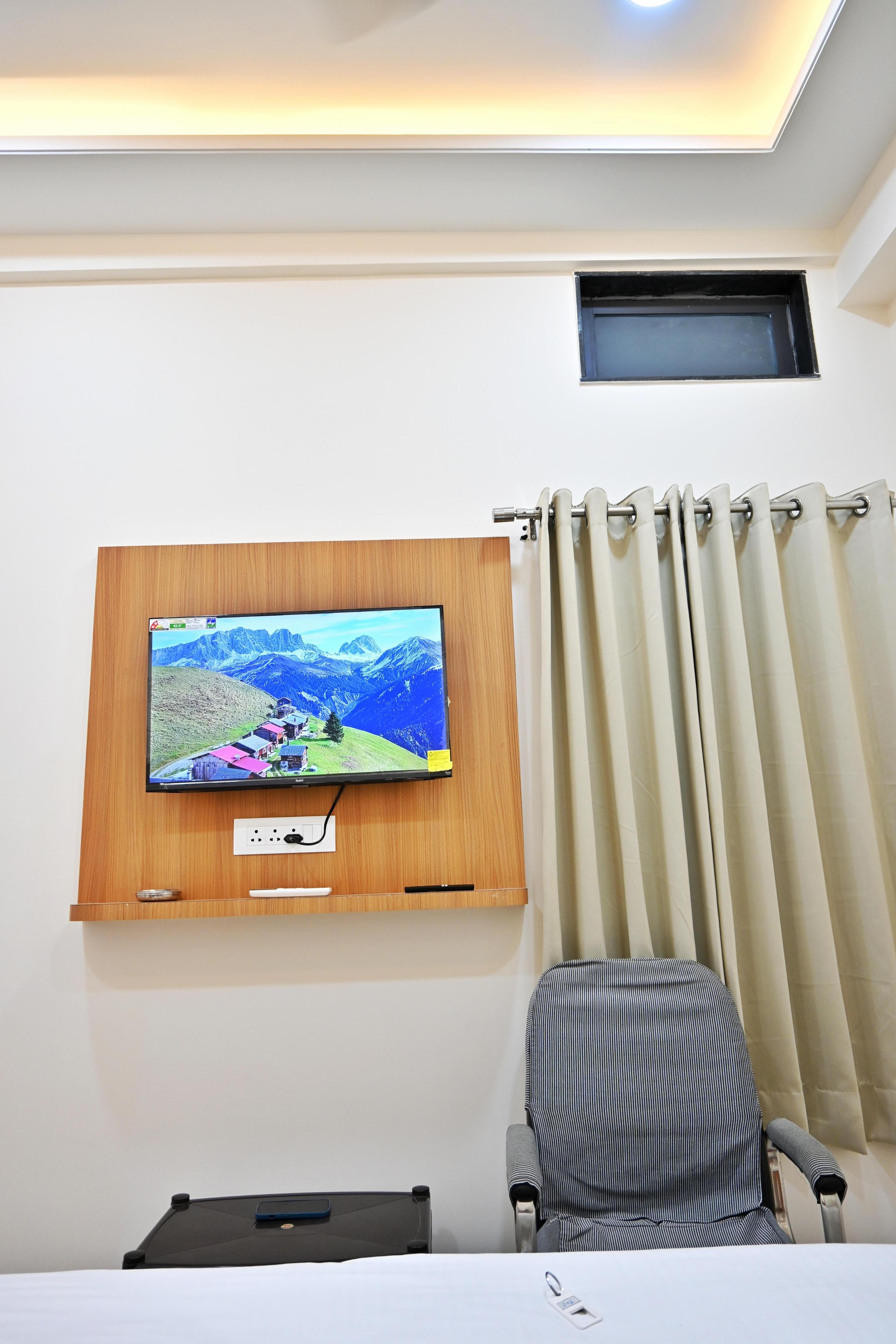 Hotel Serenity Heights - Tap to explore photos