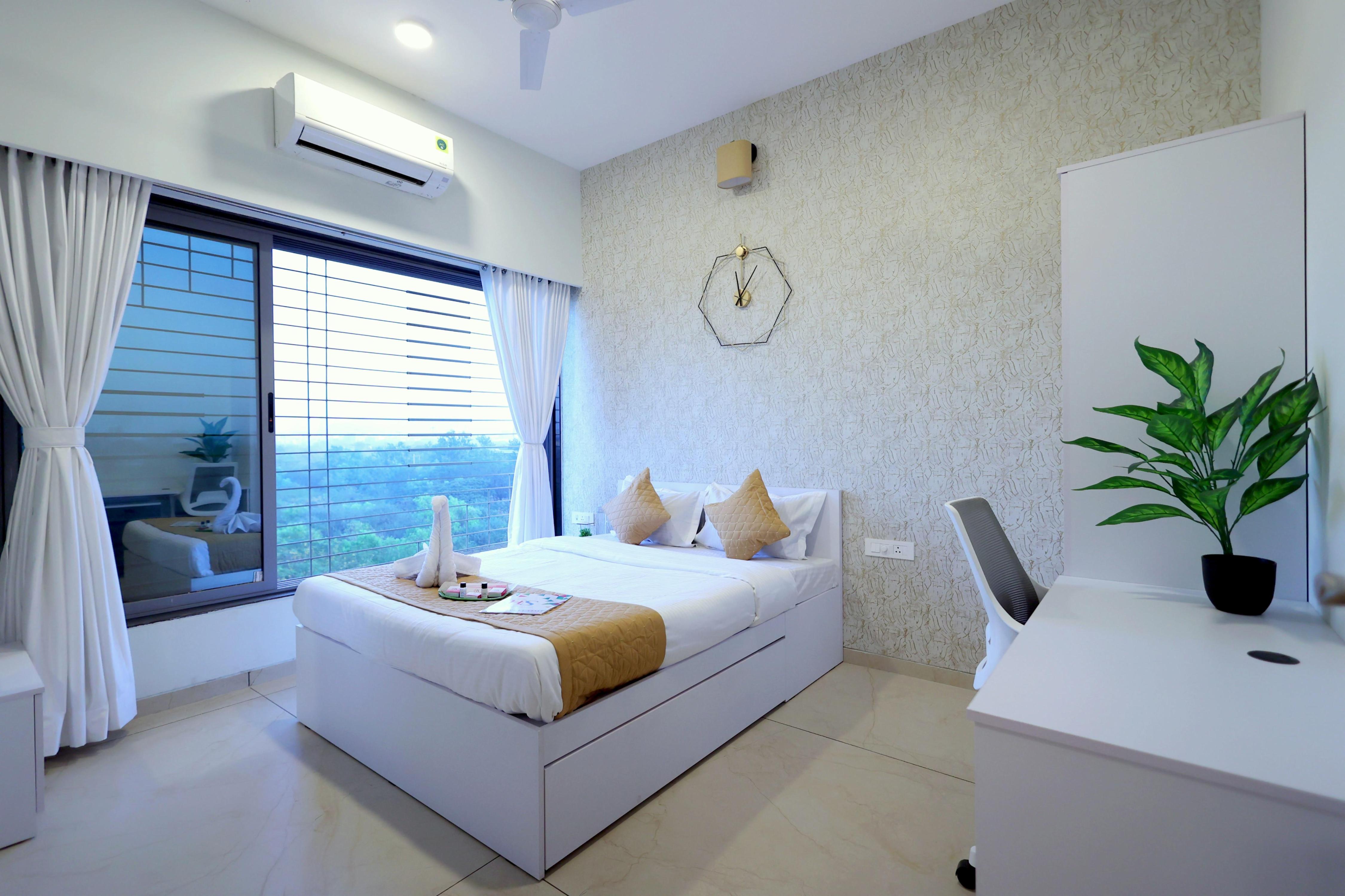 HomeSuite 3 BHK With Balcony - Tap to explore photos