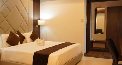 HOTEL  PRAJYOT Room Type - Deluxe Room
