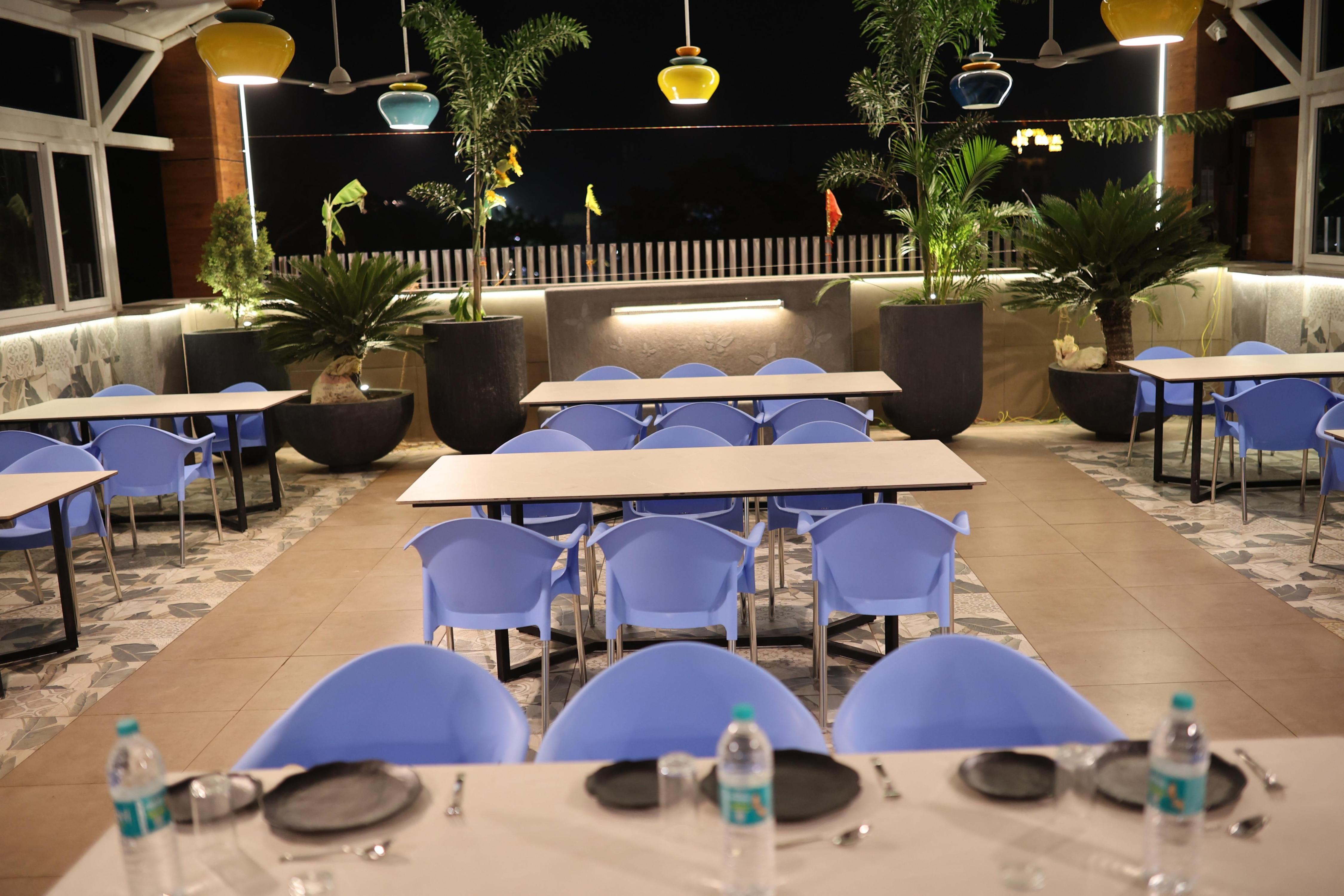 HOTEL MAYURI INN AND VEG RESTAURANT - Tap to explore photos