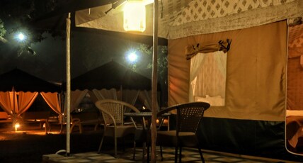 Bundeli resorts Room Type - Deluxe Tent