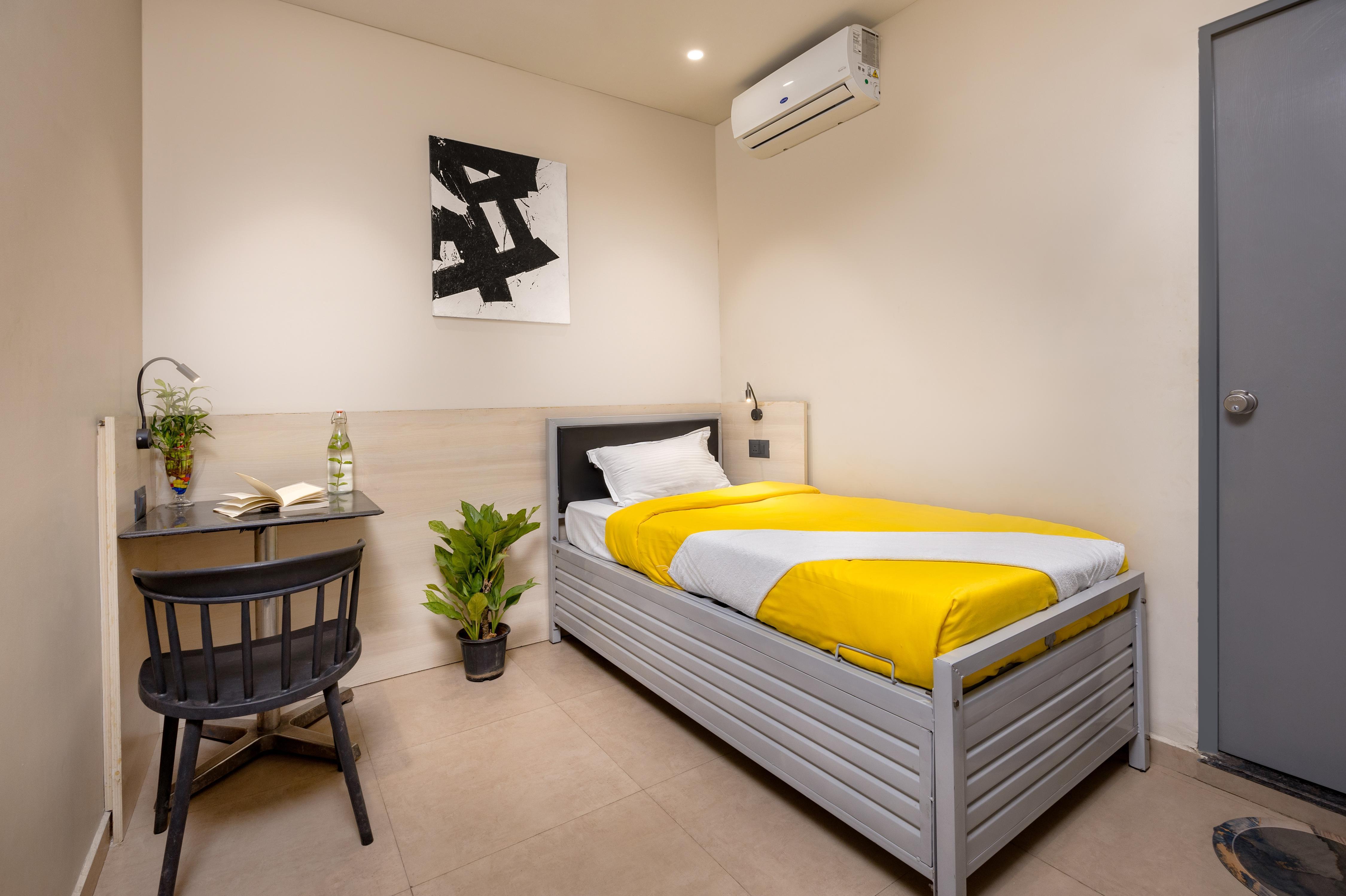 Coliwo Trois (Kharadi) Room Type - Ac Solo Comfort Room