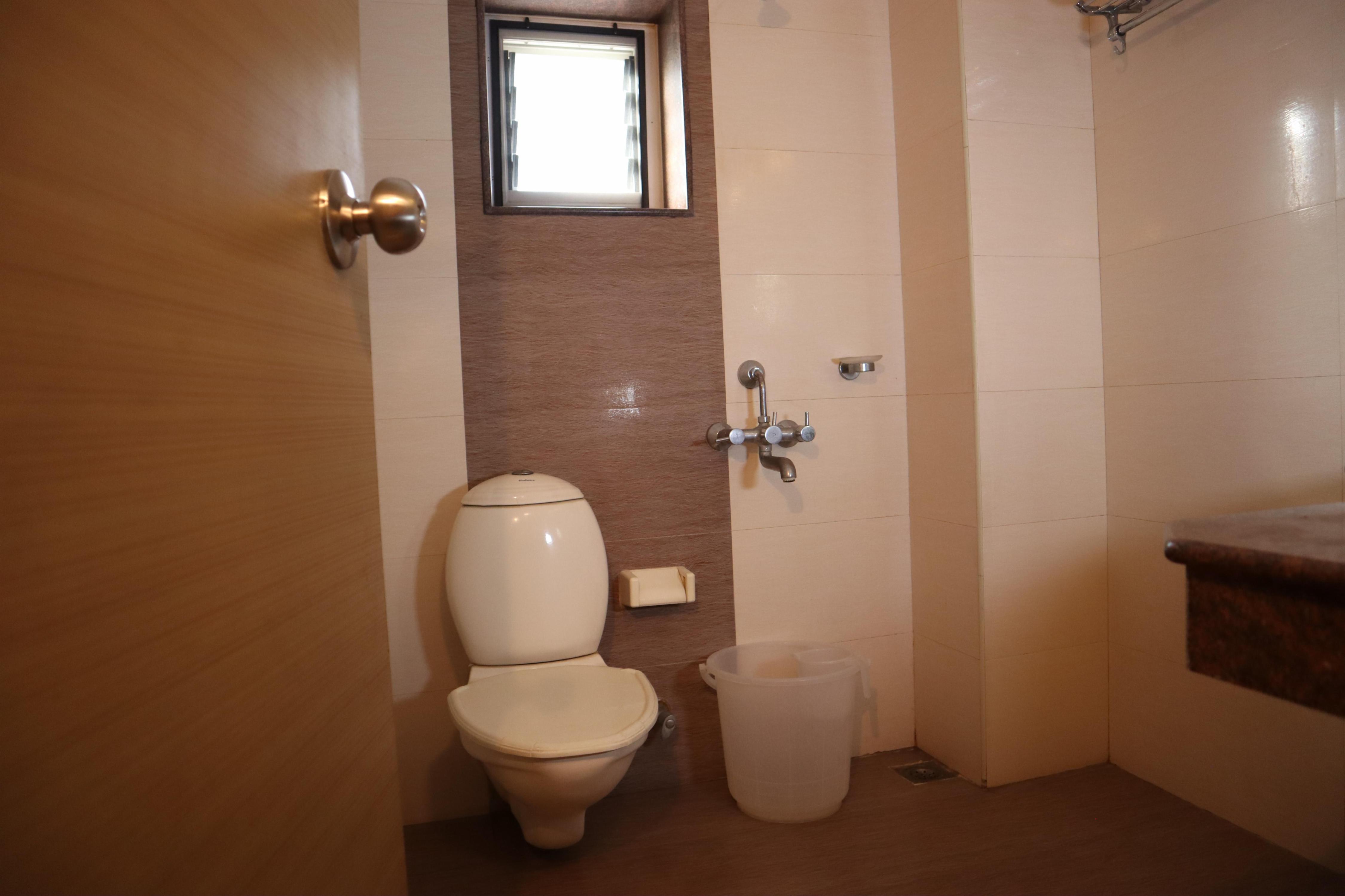 Hotel Maniam Classic West Wing Tirupur - Tap to explore photos