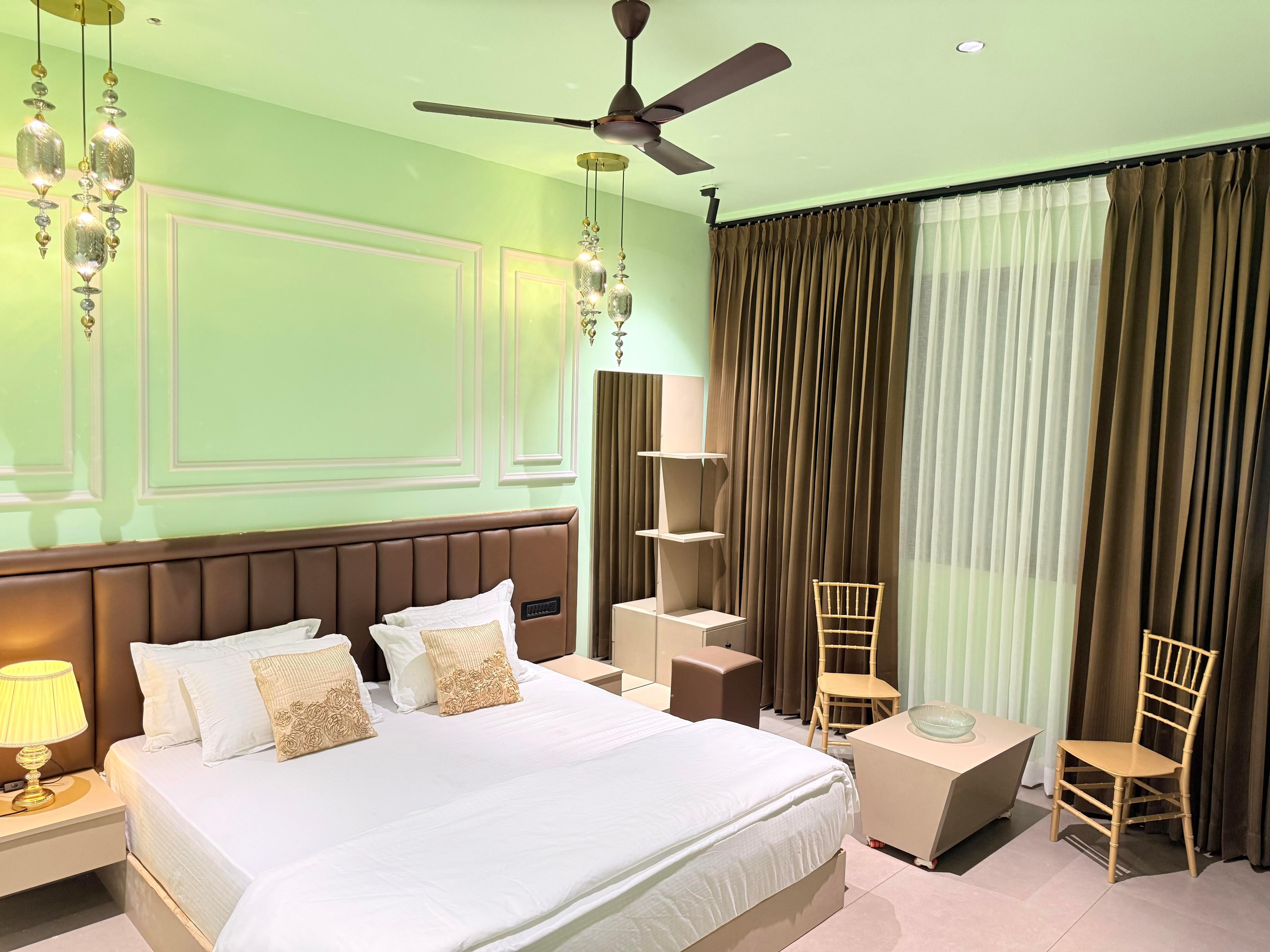 Kuber Hotel Room Type - Luxury hill view