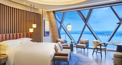 Hilton Huzhou Nanxun Room Type - KING DELUXE SUITE