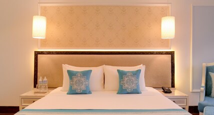 Lemon Tree Premier Buddhanilkantha Room Type - Deluxe King Room