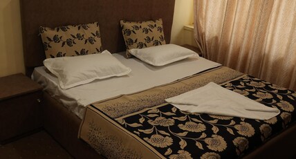 The Khayabaan |Entire Apartments Room Type - Studio apartment with kitchen The Khayabaan |Entire Apartments Room Type - Studio apartment with kitchen