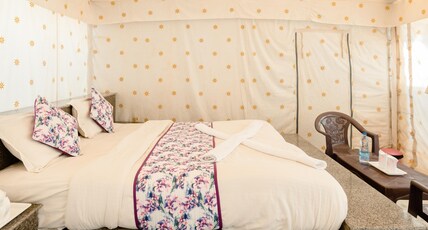 Camp Jaisalmer Inn Room Type - Deluxe Swiss Tent
