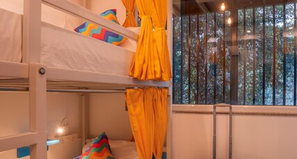 goSTOPS Gurugram, Baani Square PLUS - Private Rooms & Dorms Room Type - Bed in 6 Bed Mixed AC Dormitory Room with Ensuite Bathroom