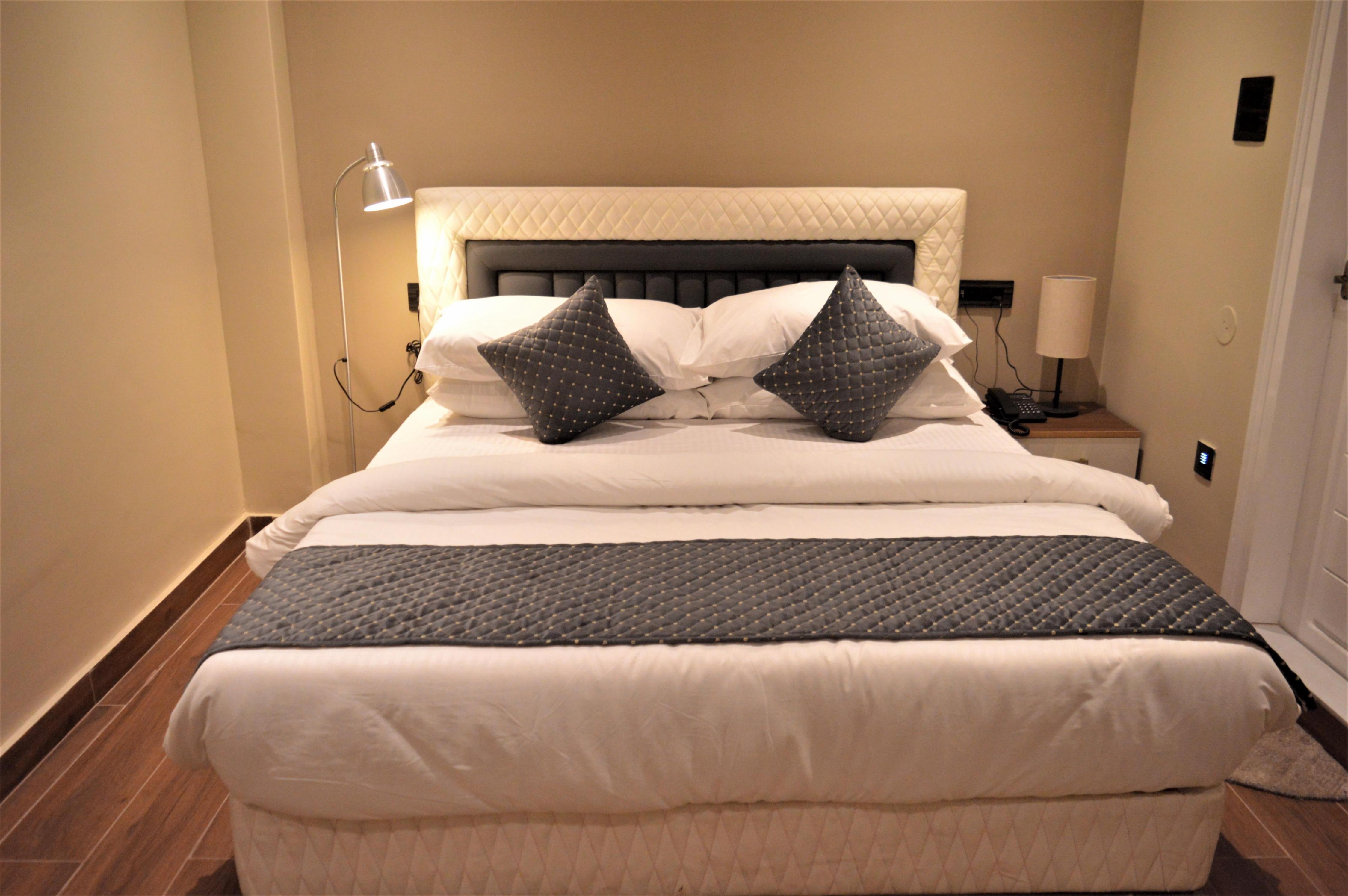 ESSENCE GRANDEUR Room Type - Premium Room