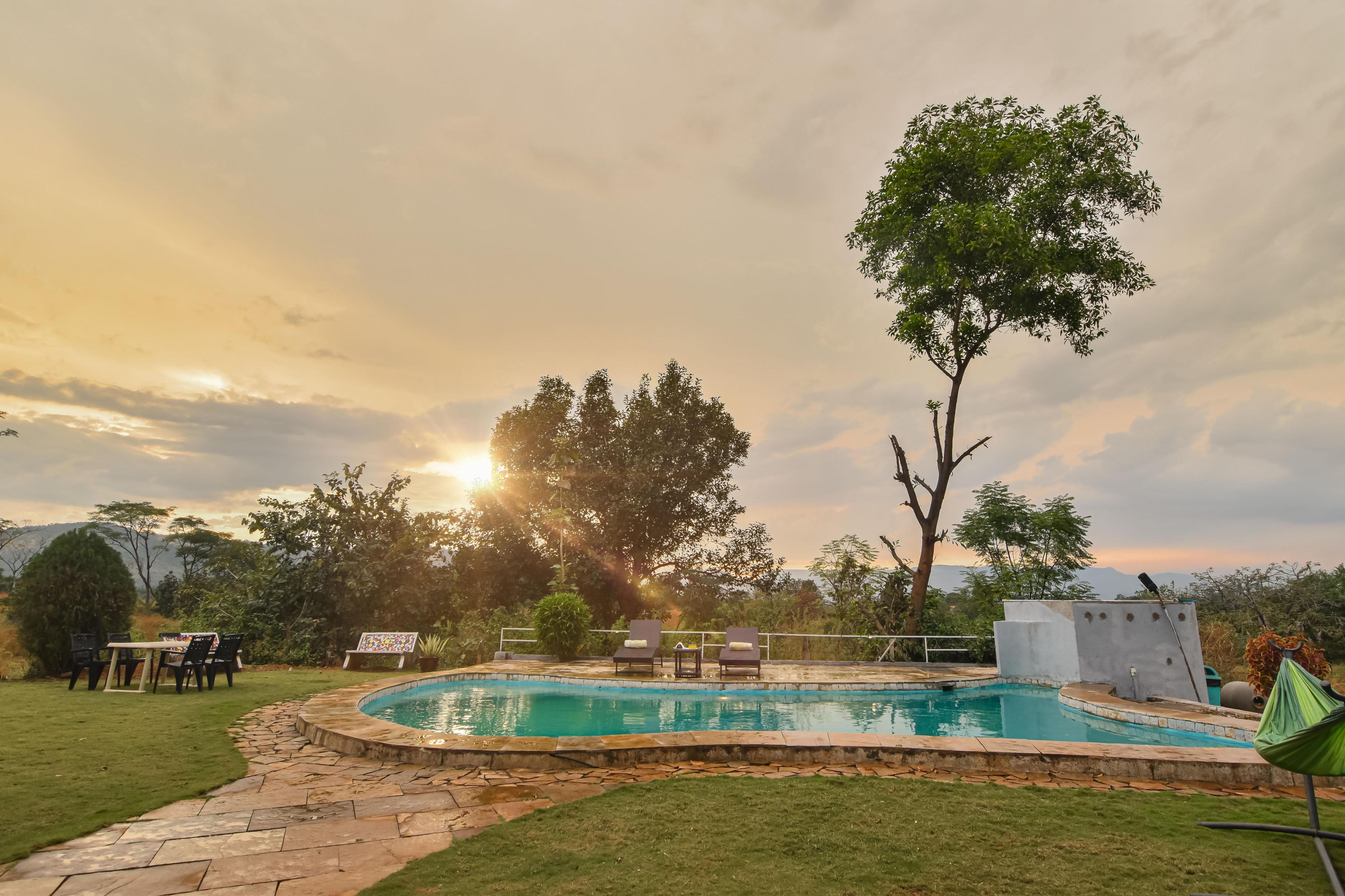 Tuscan Farms Villa Accommodating 16 to 24 Adults - Tap to explore photos