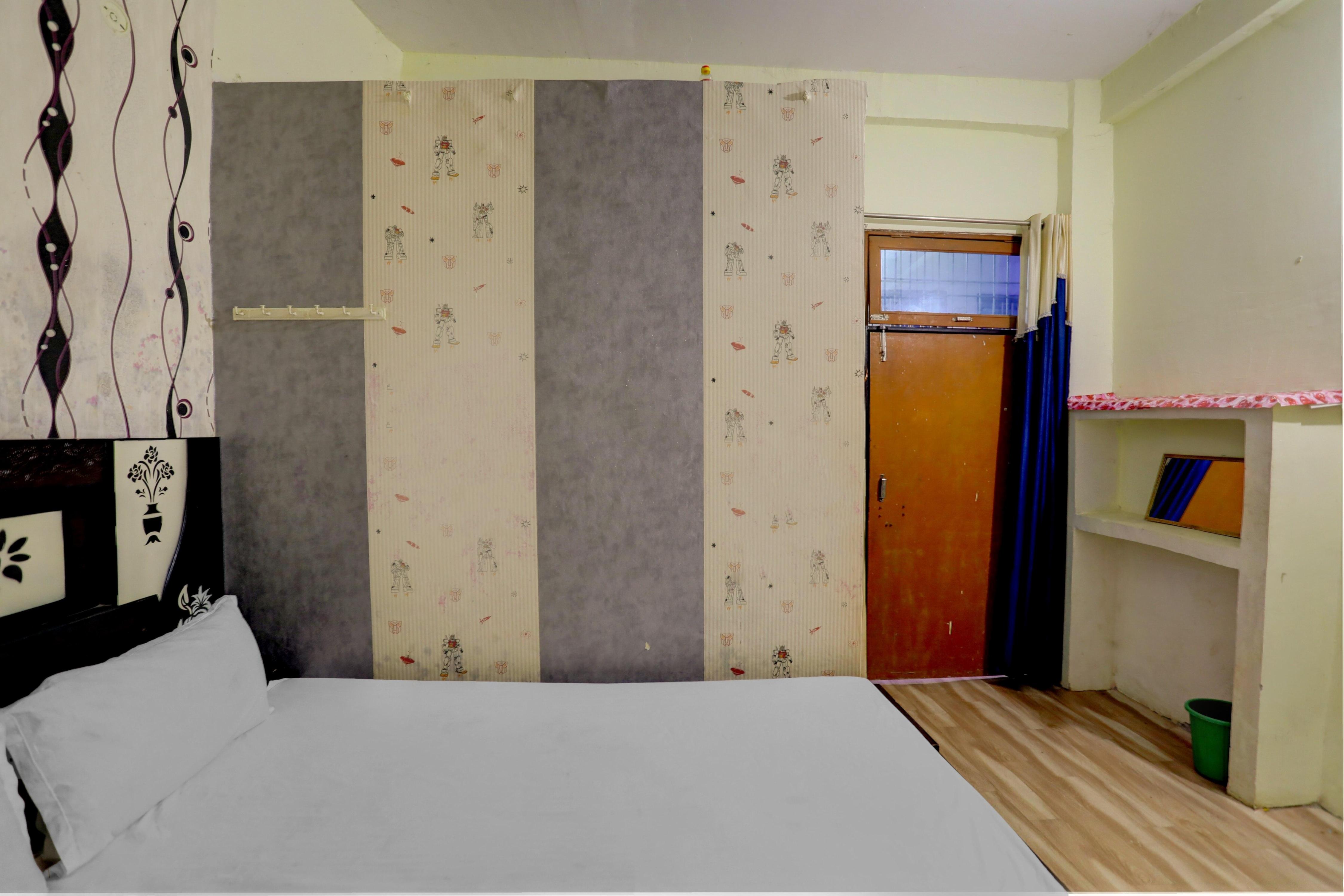 Hotel Shriyam Shree - Tap to explore photos