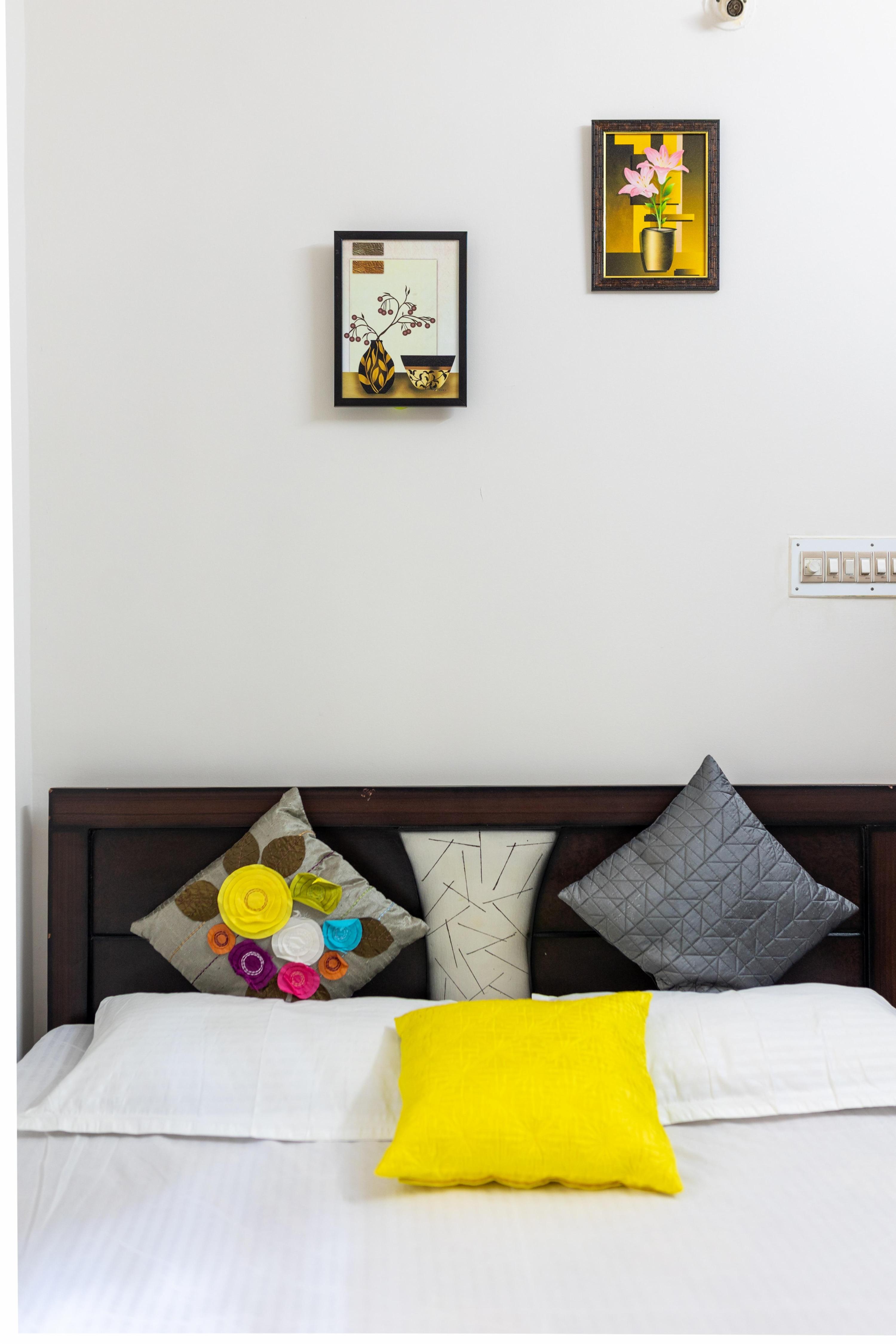 Shree Miththam Apartment - Tap to explore photos