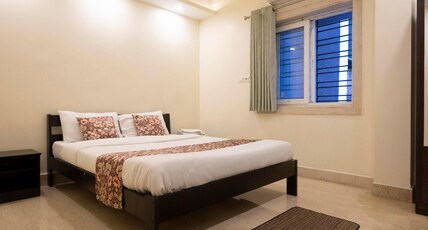 Lake Side Suites Room Type - Standard Queen Room