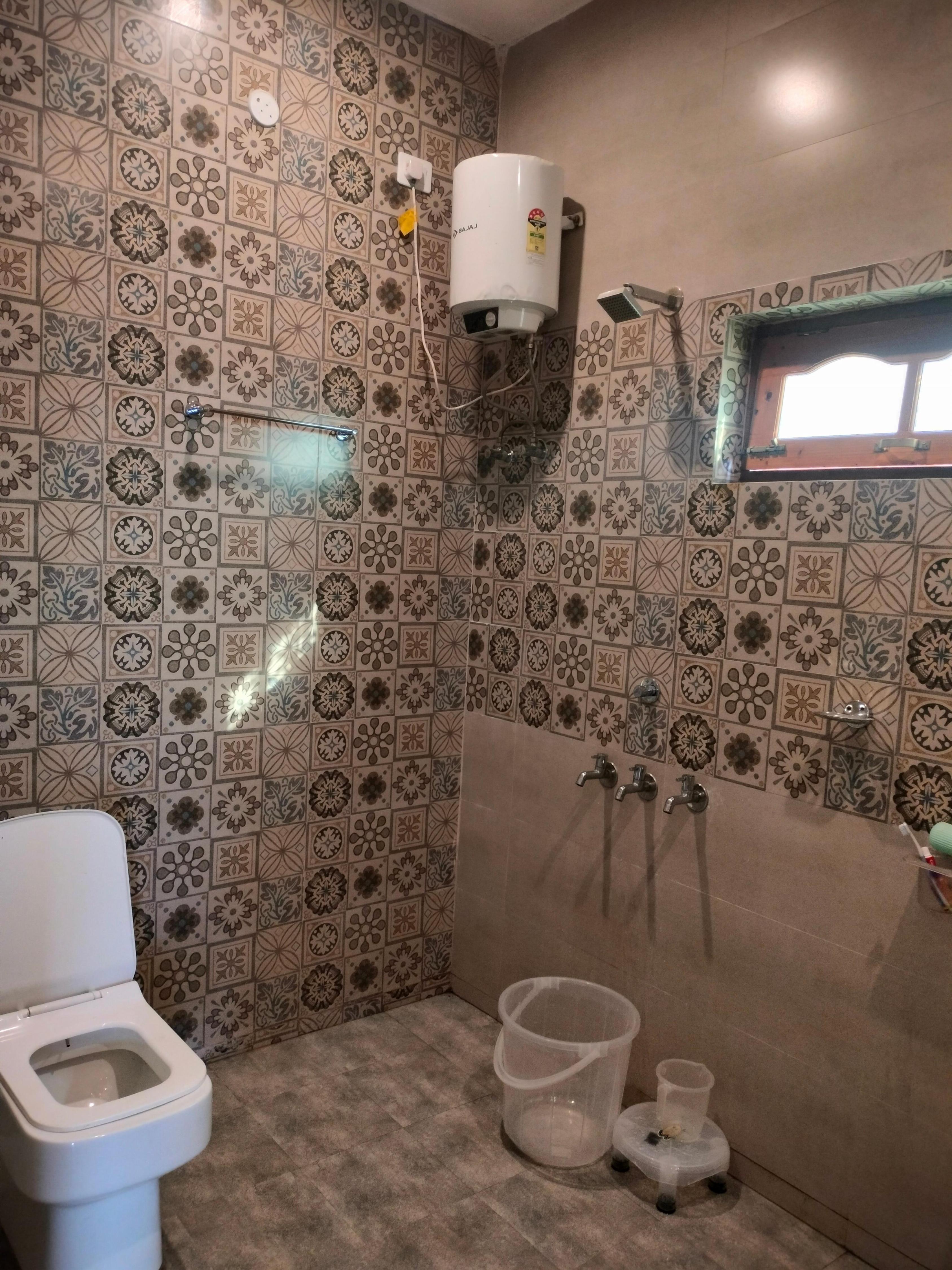 Benzer Stays - Tap to explore photos