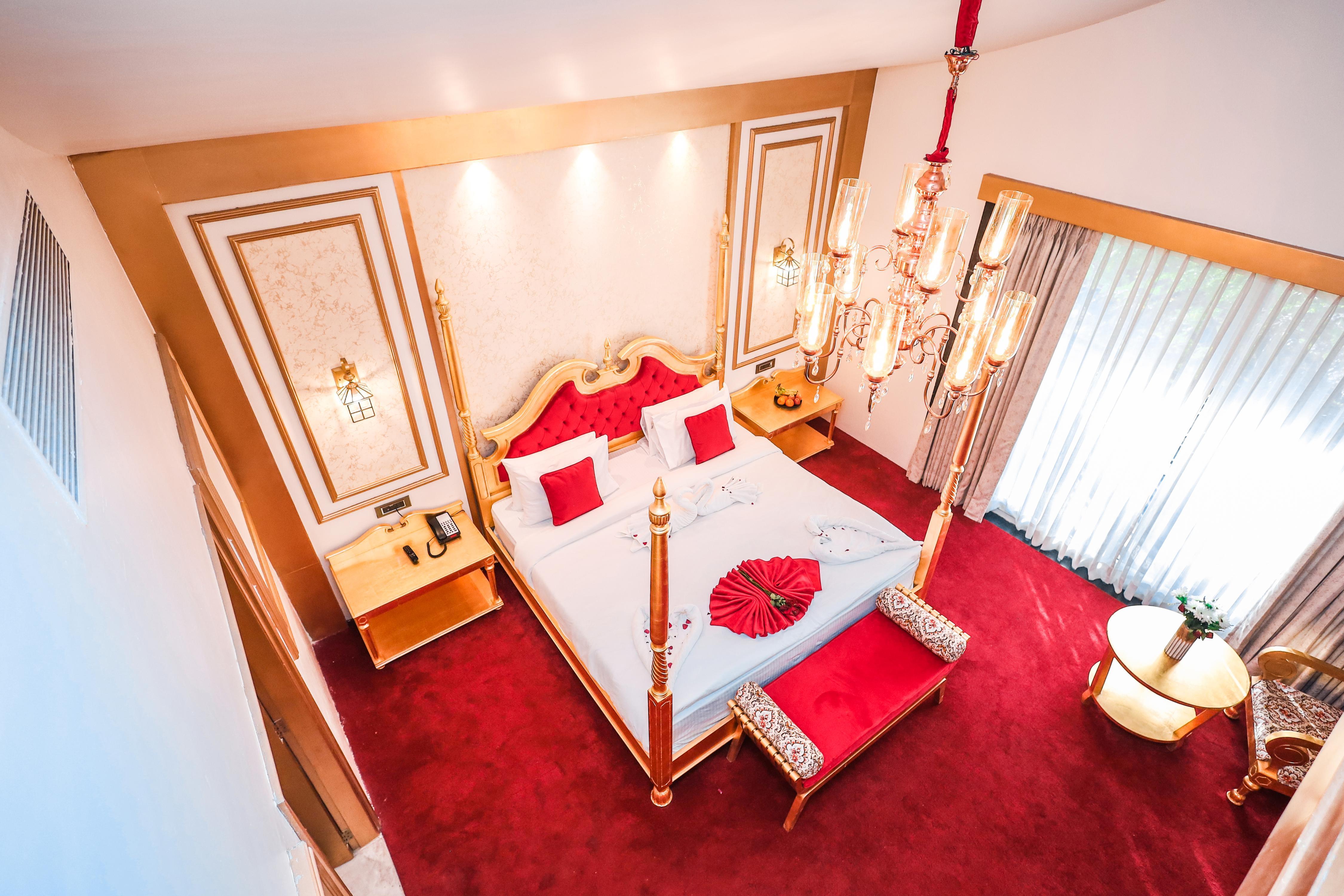 ESTHEREA RESORT & SPA JAIPUR Room Type - Gold Suite