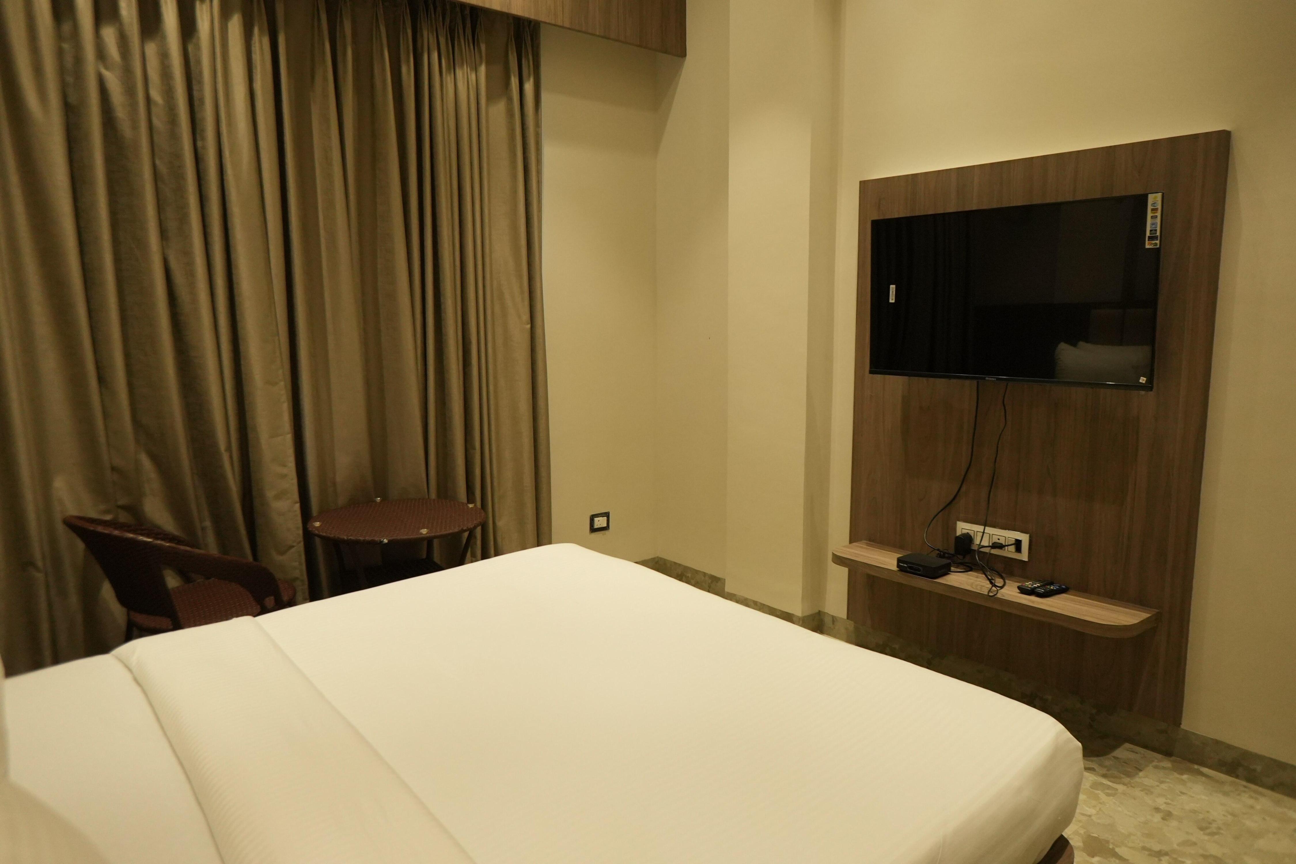 Mansa Club and Resort Ujjain - Tap to explore photos