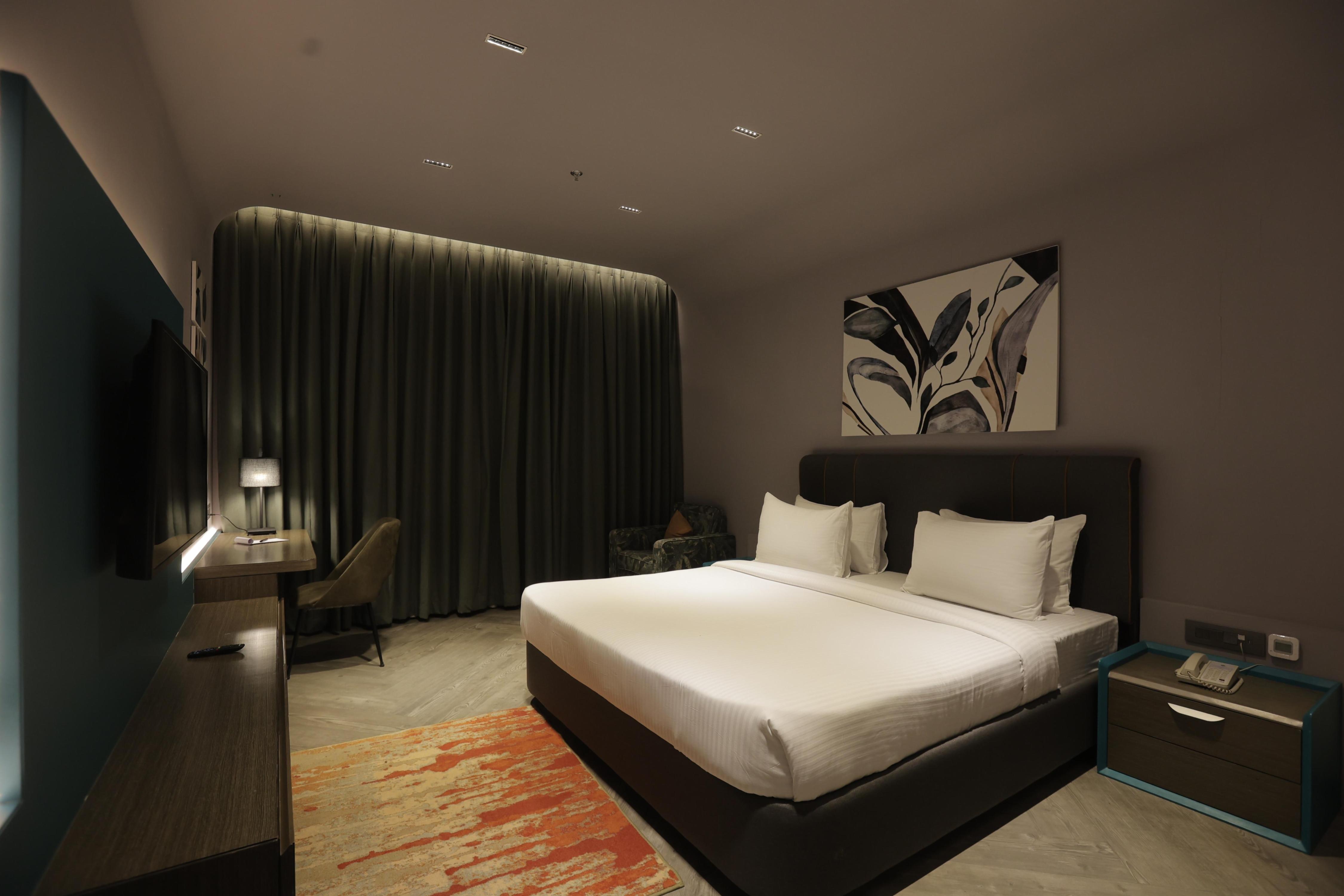 Palm Springs Resort Room Type - Junior Suite