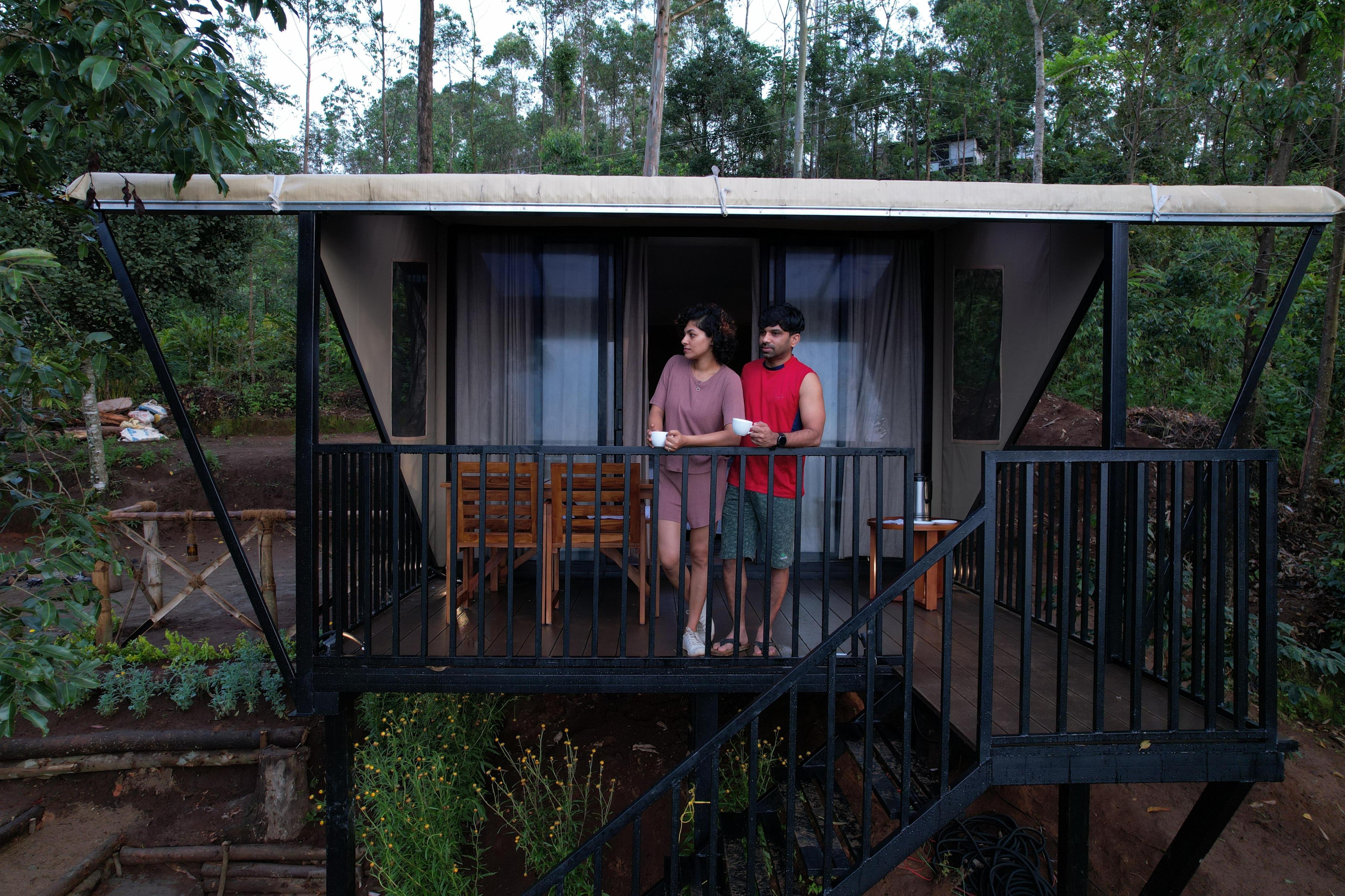Campper Glamping Munnar Room Type - Zpodz