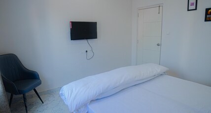 Stay In Kaashvi | Bed and Breakfast Room Type - Premium Room / Suite