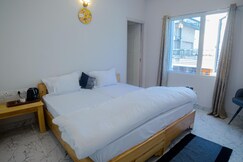 Stay In Kaashvi | Bed and Breakfast