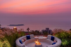 SaffronStays Mimosa Sunsets