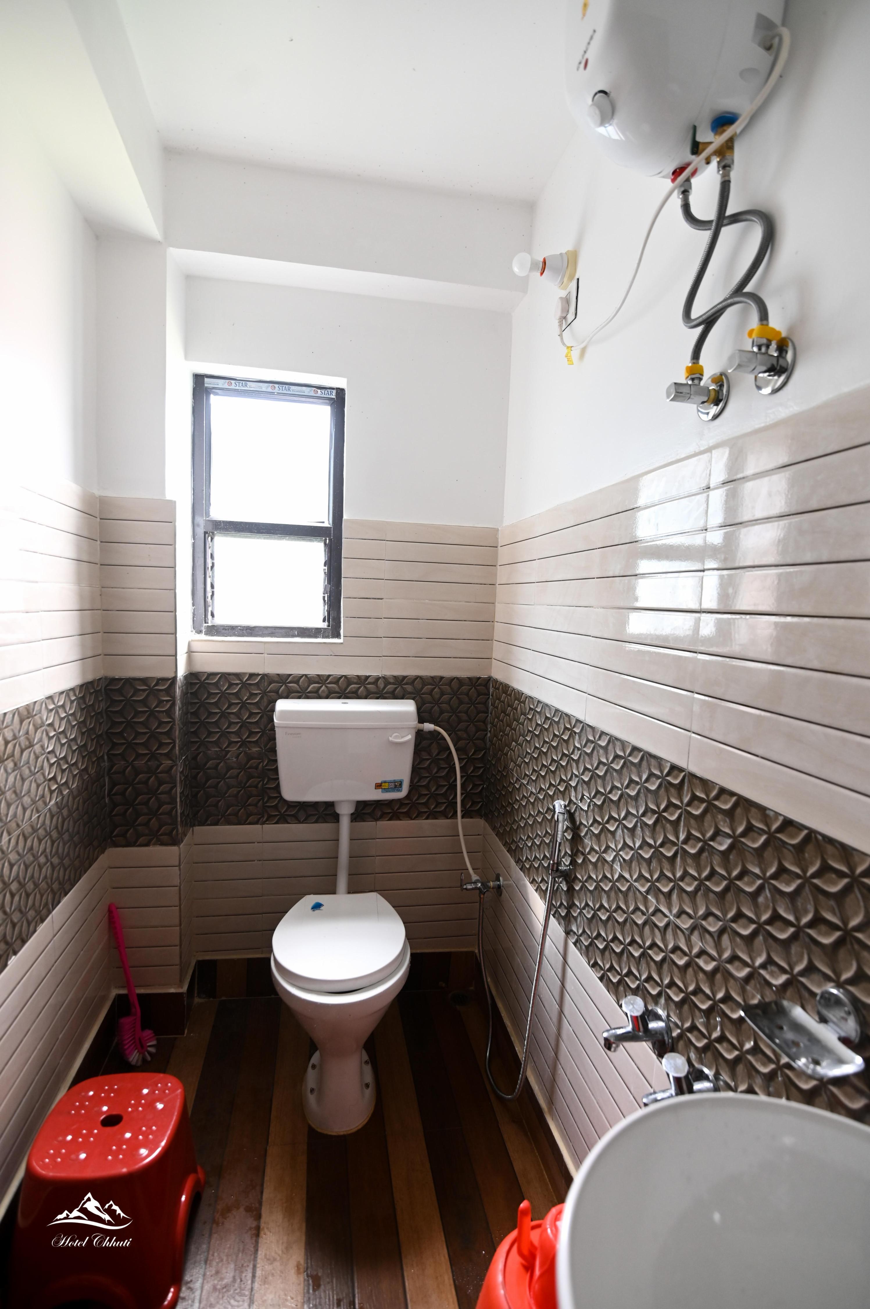 Bon Pinewood Homestay - Tap to explore photos