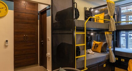 The Hosteller Mcleodganj, Bhagsu Waterfall Room Type - Bed in 6 Bed Female Dormitory with Balcony