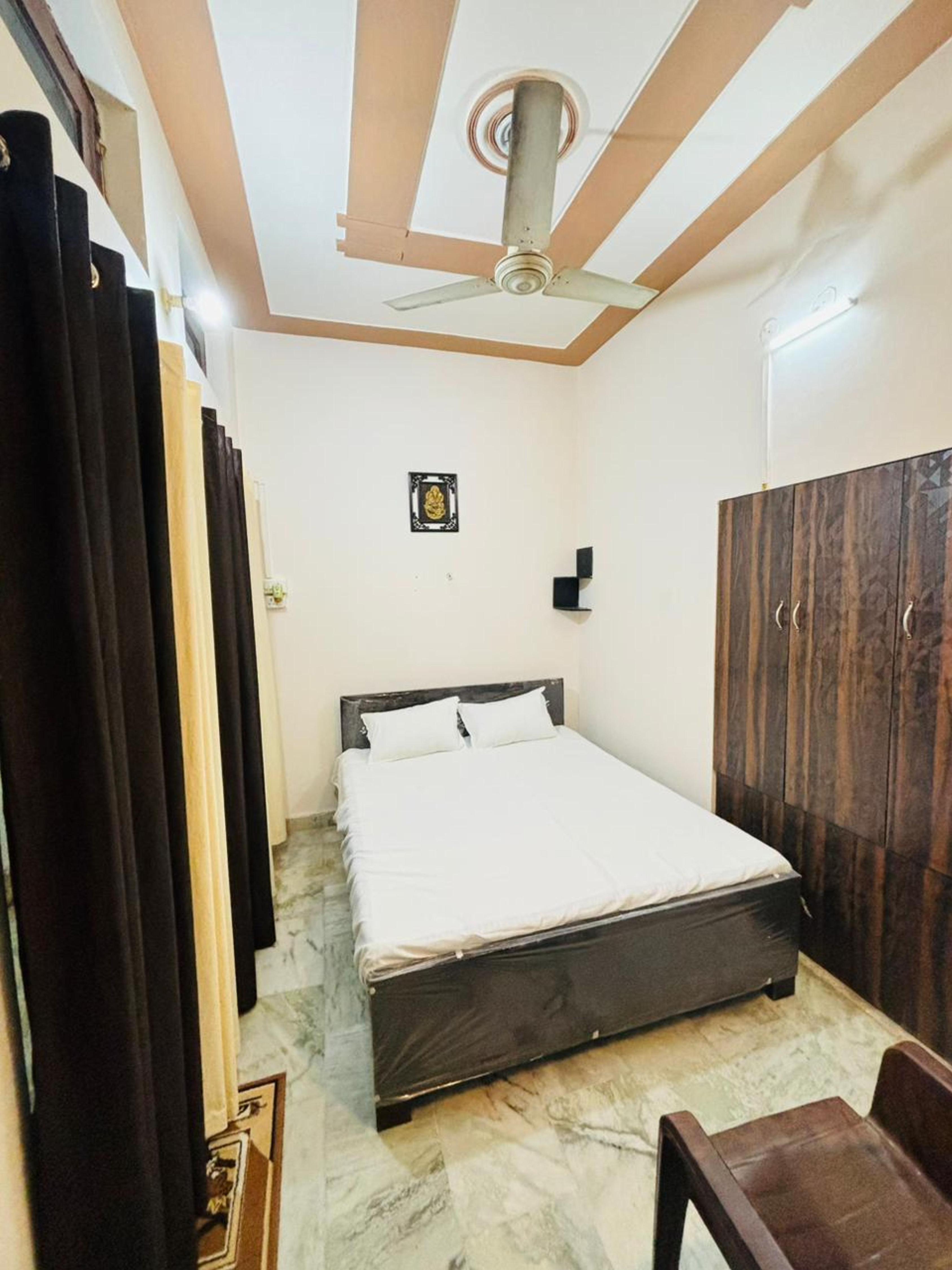 The Vaidehi Homestay Room Type - Standard Room with cooler
