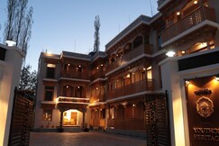 Hotel Youthok Hertitage