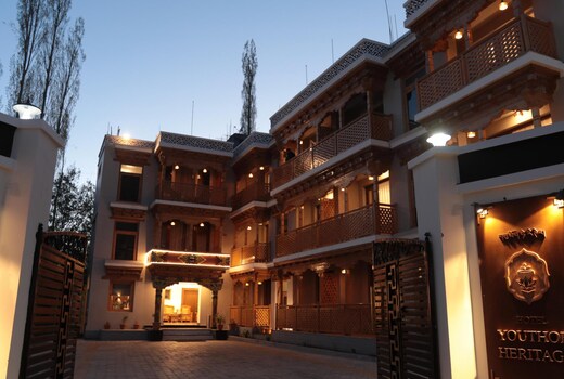 Hotel Youthok Hertitage