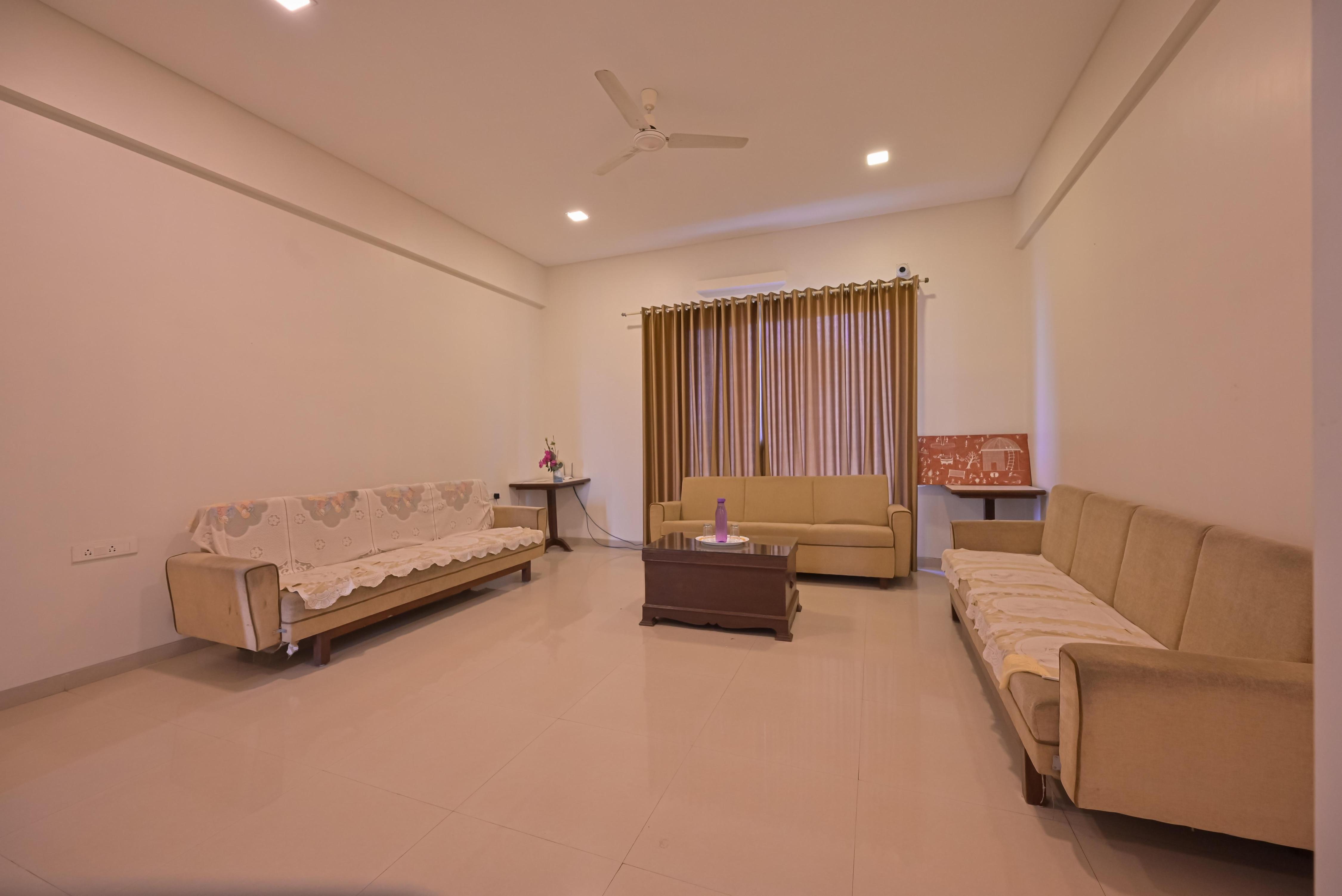 10 Hill Top Villa 6BHK with Private Pool - Tap to explore photos