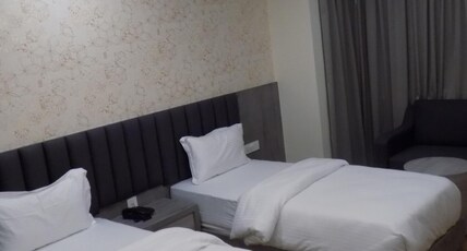 S B International Hotel and Banquet Room Type - CLUB TWIN