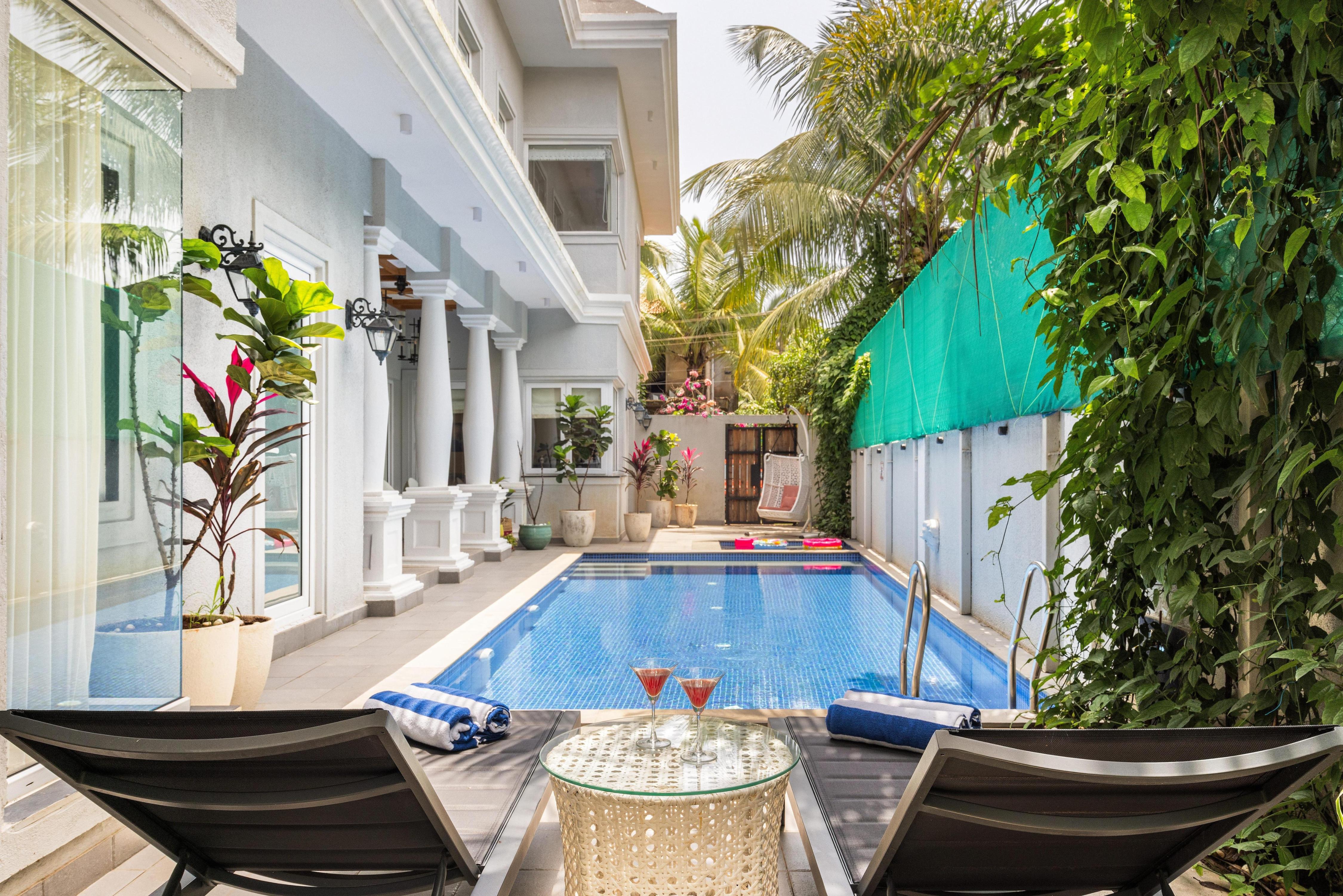 Raah 5 BHK Luxury Villa by Vio Stays in Assagao - Tap to explore photos